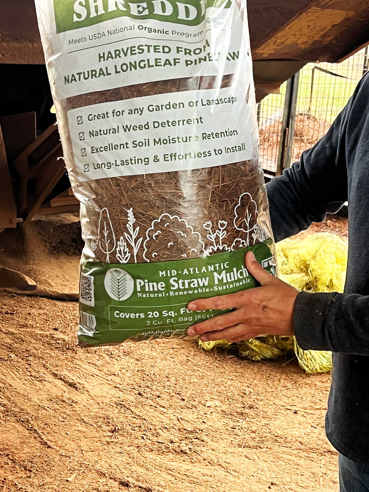 Shredded Pine Straw Mulch Bag for Landscaping